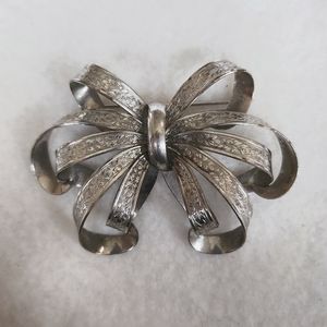 Vintage Sterling Silver (824) Brooch